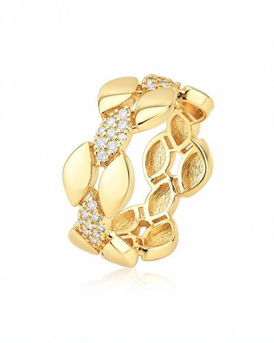 Anel dourado escamas com detalhes cravejados zircônias brancas