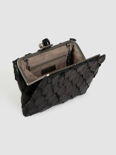 CLUTCH MAYA COURO PIRARUCU PRETO FURTA COR