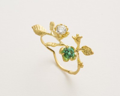 anel magnolia happiness diamante e turmalina verde 