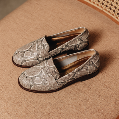 Mocassim Julie | Cobra Cinza