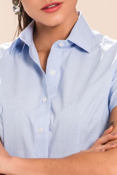 Camisa Social Feminina Slim Worker Fil a Fil Azul Claro Manga Curta