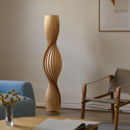 Luminária  de chão TR4 142 cm |  Tom Rossau 