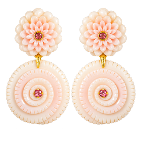 Brinco em Ouro Amarelo com Flor de Madrepérola e Turmalina Rosa