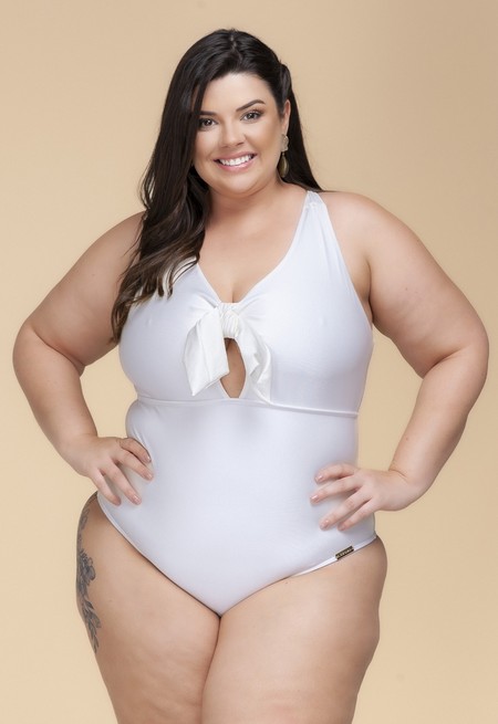 Maiô Plus Size Detalhe Com Nó No Busto Pérola