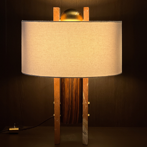 Luminária de Mesa Poente