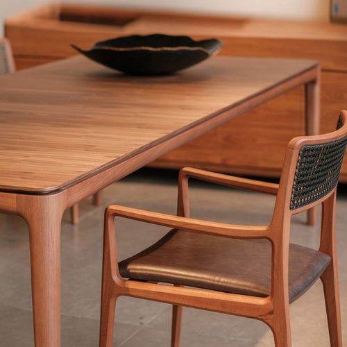 Mesa de Jantar Thae