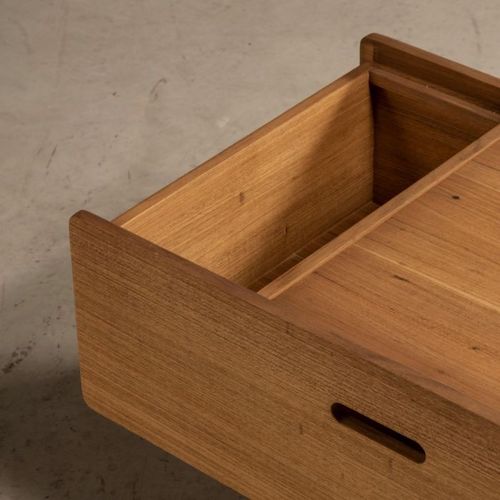 Mesa de Cabeceira Mobília Contemporânea