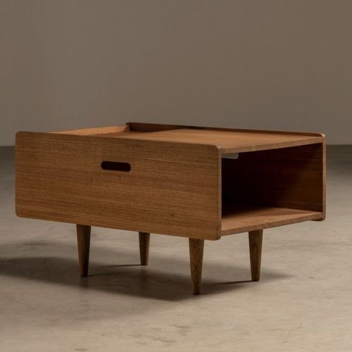 Mesa de Cabeceira Mobília Contemporânea
