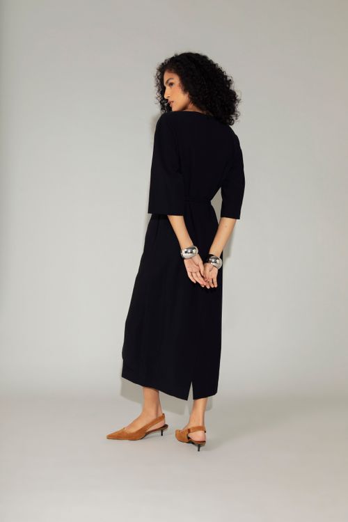 VESTIDO SOBREPOSTO CINTO PRETO