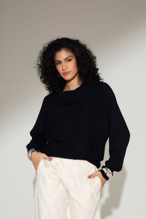 TRICOT CANELADO MAX GOLA PRETO