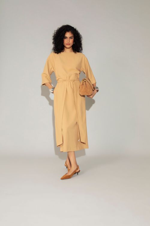 VESTIDO SOBREPOSTO CINTO