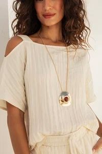 BLUSA DECOTE ASSIMETRICO