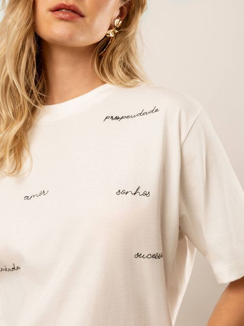 T-SHIRT BORDADO FRASE