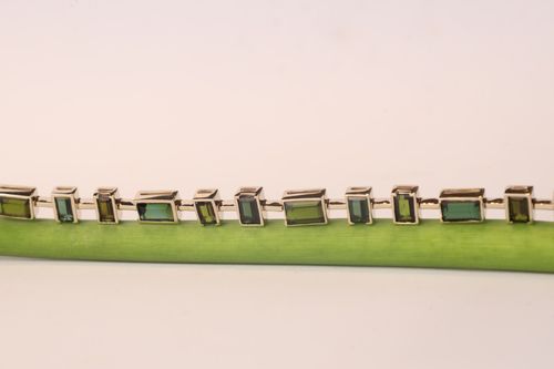 Em Tons Turmalina Verde Pulseira
