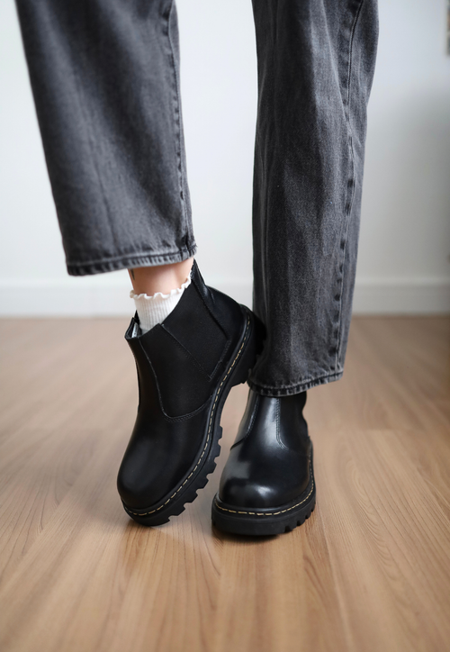 Bota Chelsea - Preto