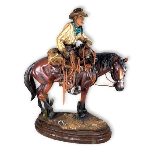 Escultura Cowboy Montado em Resina