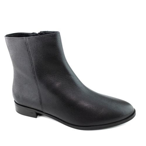 Bota cano curto de couro feminina preta sem salto