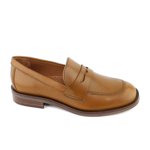 Mocassim de couro feminino marrom canela 