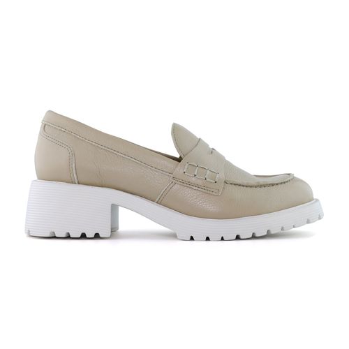 Sapato de couro feminino 
