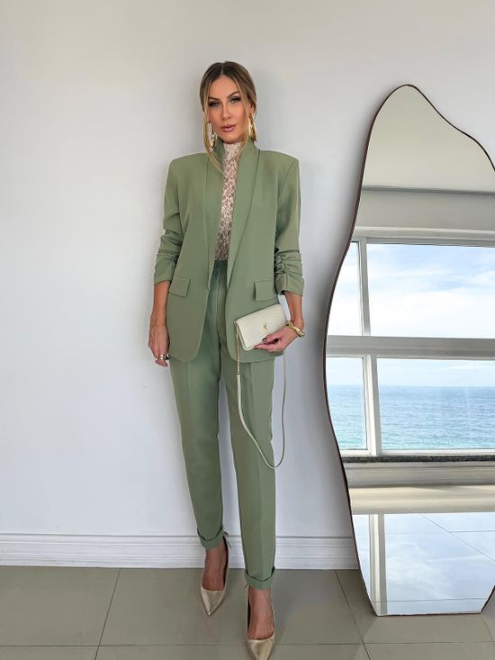 Calça Classic Alfaiataria com Cinto Verde