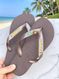 Havaianas Top Café + Escrita Dourada + Bandeira Brasil e Tucano