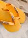 Havaianas Top Amarelo + Escrita Dourada + Concha e Estrela Peroladas