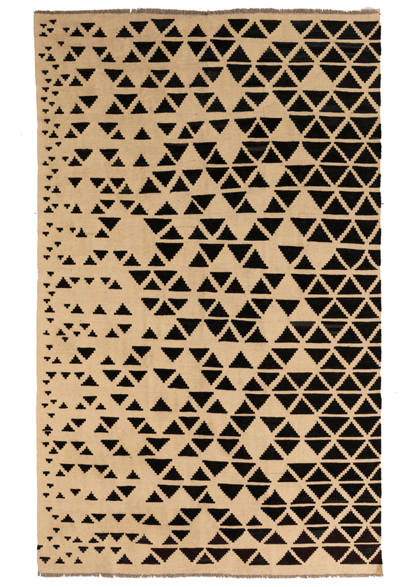 Foto do produto KILIM SAWA BLACK & BEGE