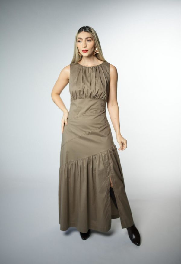 Foto do produto VESTIDO LONGO 015NOBRE