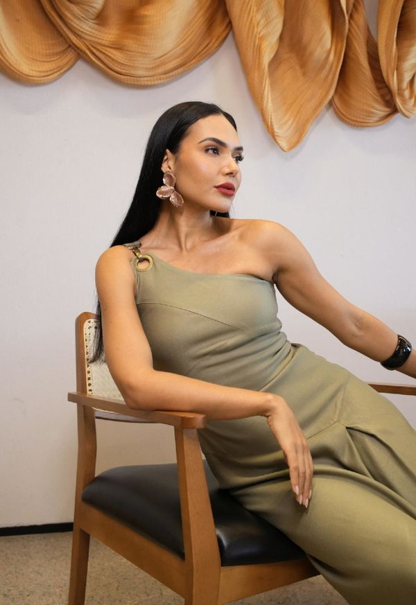 Foto do produto VESTIDO MIDI 107NOBRE