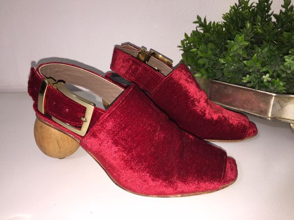 Sandália Camelot Pumps Veludo Vermelho