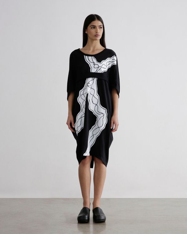 Foto do produto Vestido Geométrico Caminhos Preto