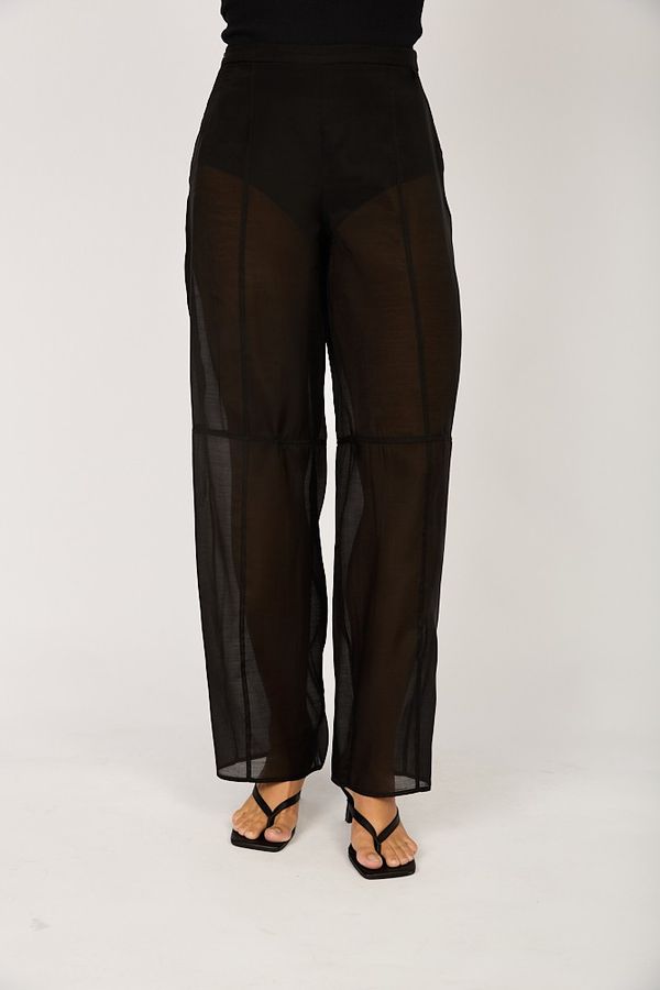 Foto do produto CALÇA ORGANZA FADE - PRETO