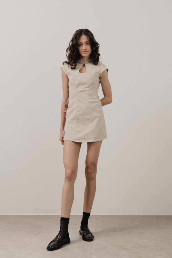 Foto do produto VESTIDO HERANÇA - PÓ DE ARROZ