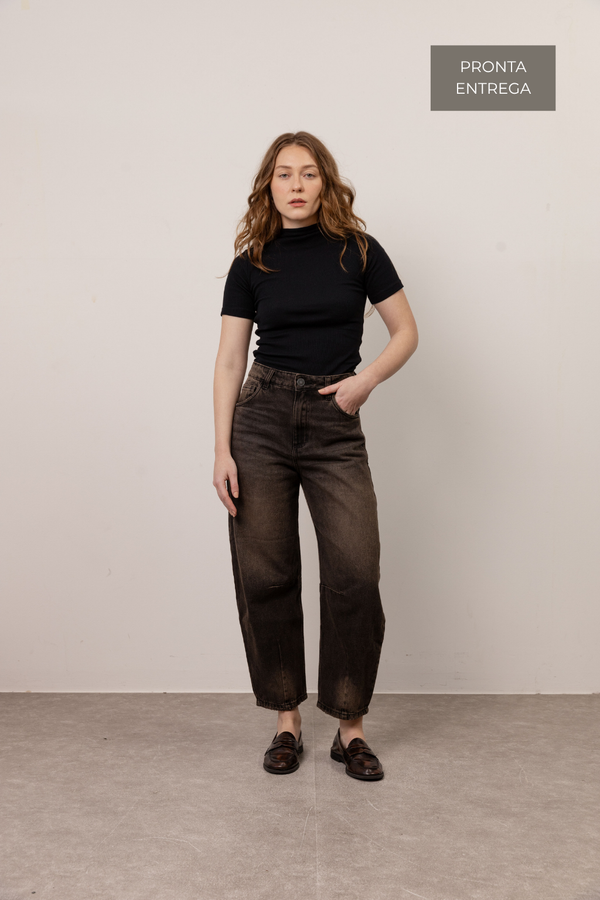 Foto do produto CALÇA JEANS MODELO 03 - MARROM WASHED