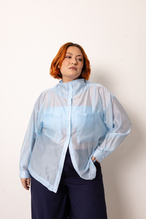 Foto do produto CAMISA ORGANZA AURA - AZUL SERENO