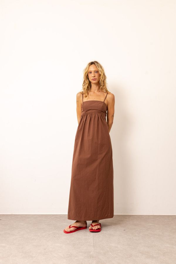 Foto do produto VESTIDO VERSO - CHOCOLATE