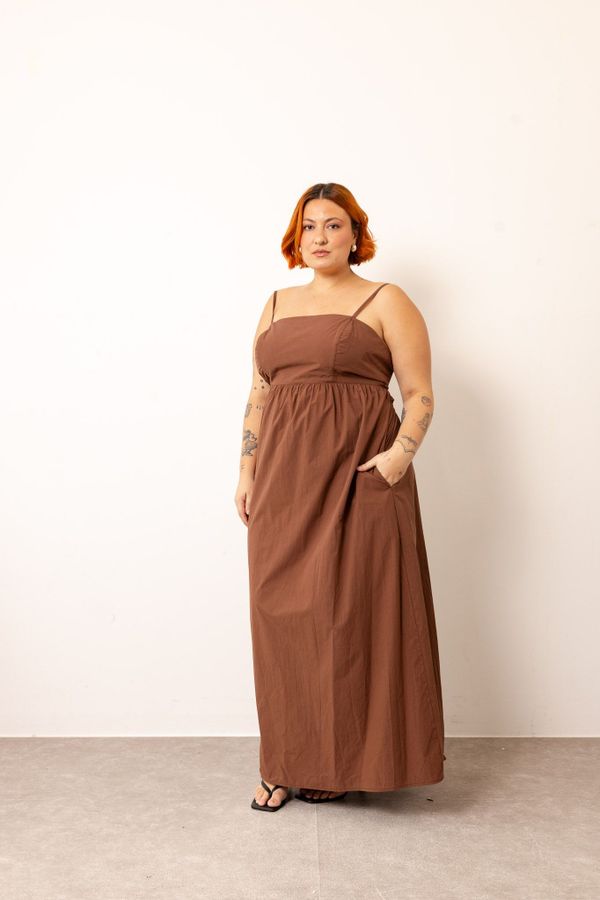 Foto do produto VESTIDO VERSO - CHOCOLATE