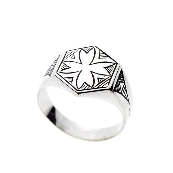 Anel - Petra 100% Prata | Ring – Petra 100% Silver