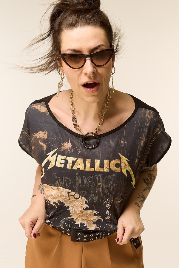 Foto do produto BLUSA DNA METALLICA GOLD