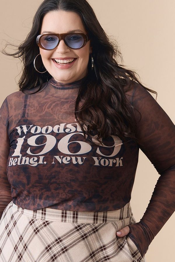 Foto do produto BLUSA DE TULE WOODSTOCK