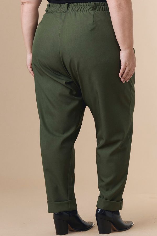 Foto do produto CALÇA ALFAIATARIA VERDE