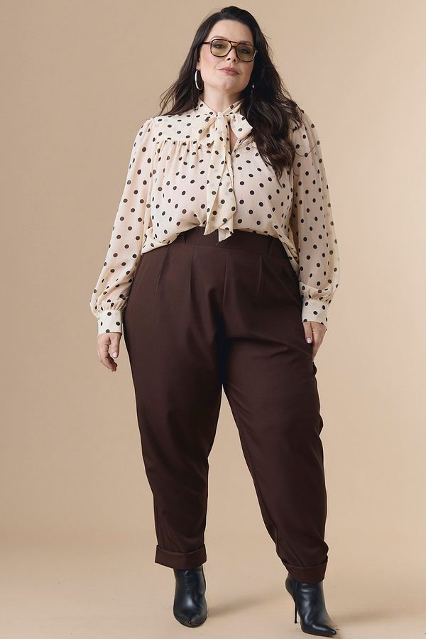 Foto do produto CALÇA ALFAIATARIA MARROM
