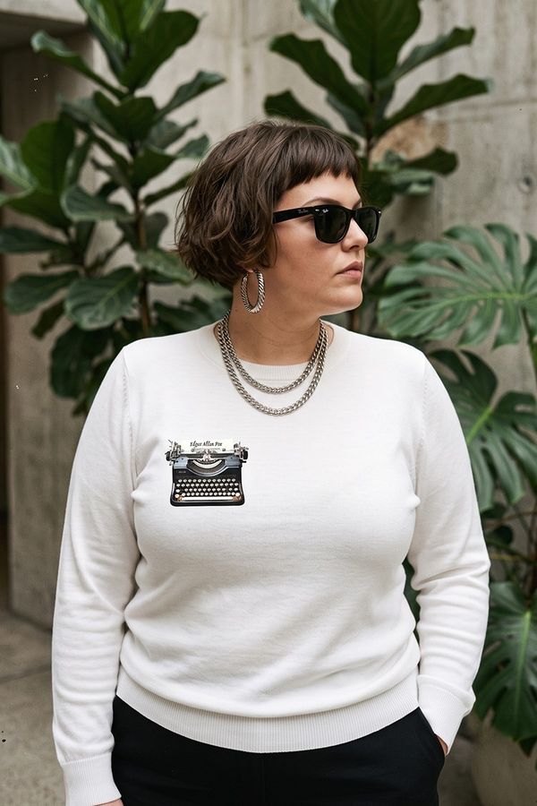 Foto do produto BLUSA TRICOT MODAL EDGAR ALLAN POE