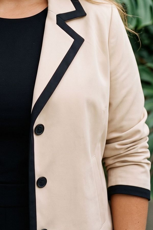 Foto do produto BLAZER MODERN AREIA E PRETO