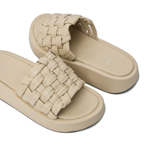 Foto do produto NICE TRESSÊ OFF WHITE