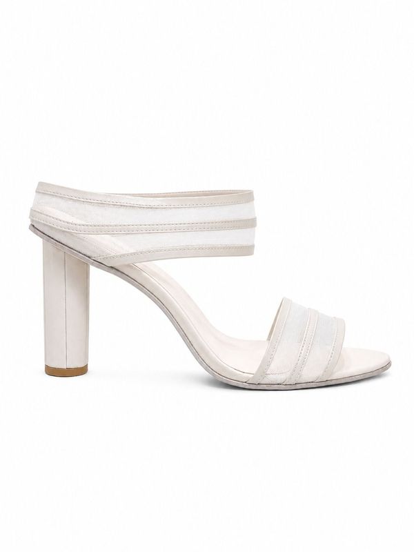 Foto do produto SALTO MIK OFF WHITE 