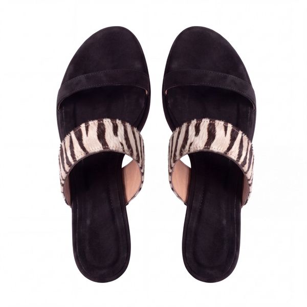 Foto do produto SANDÁLIA LISA ZEBRA