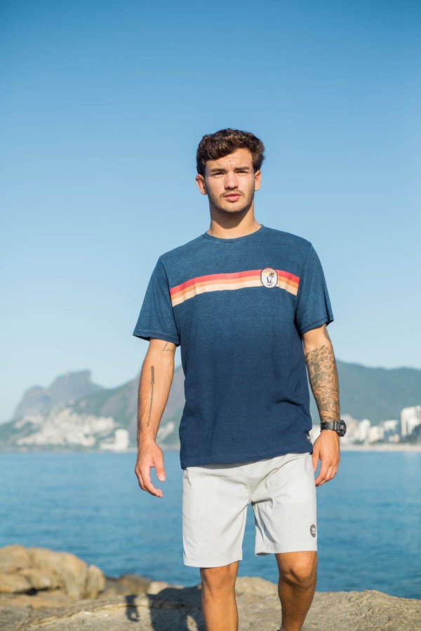 CAMISETA OCEANO INDIGO COLLAB PRESERVING OUR ROOTS