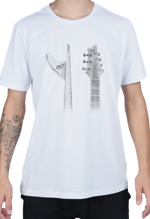 CAMISETA PLUS SIZE OCEANO GUITARRA MALHA