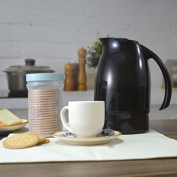 Foto do produto BULE TÉRMICO PLÁSTICO CUIDAR 700ML | TETERA TÉRMICA PLÁSTICA CUIDAR 700ML | CUIDAR PLASTIC THERMO BULE 23.6FL OZ